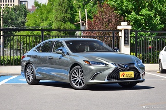 2018款雷克萨斯ES 2.5L自动300h尊享版