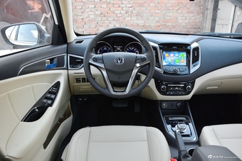 2018款逸动EV300 尊享型