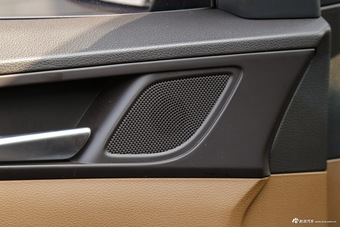 2015款全新途胜1.6T自动四驱旗舰型