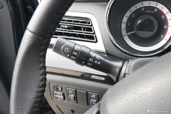 2017款揽福1.9T手动柴油两驱豪华版7座