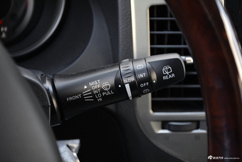 2016款帕杰罗三门版3.8L V6 GLS中东版