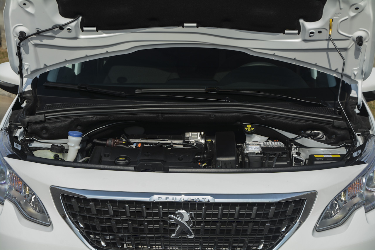 2018款标致2008 1.6L自动潮流版图片