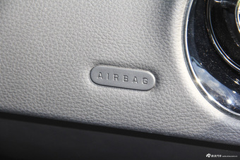 2015款捷豹XJL 3.0L自动SC两驱尊享商务版