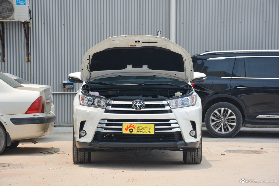 2018款汉兰达2.0T自动四驱至尊版7座