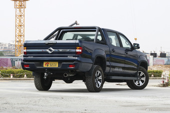 2017款黄海N3 2.5T手动两驱运动版JE4D25C