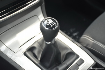 2016款荣威RX5改款 20T手动两驱豪华版