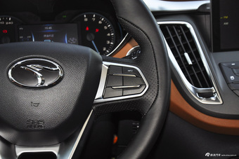 2015款DX7 2.0T手动运动豪华型