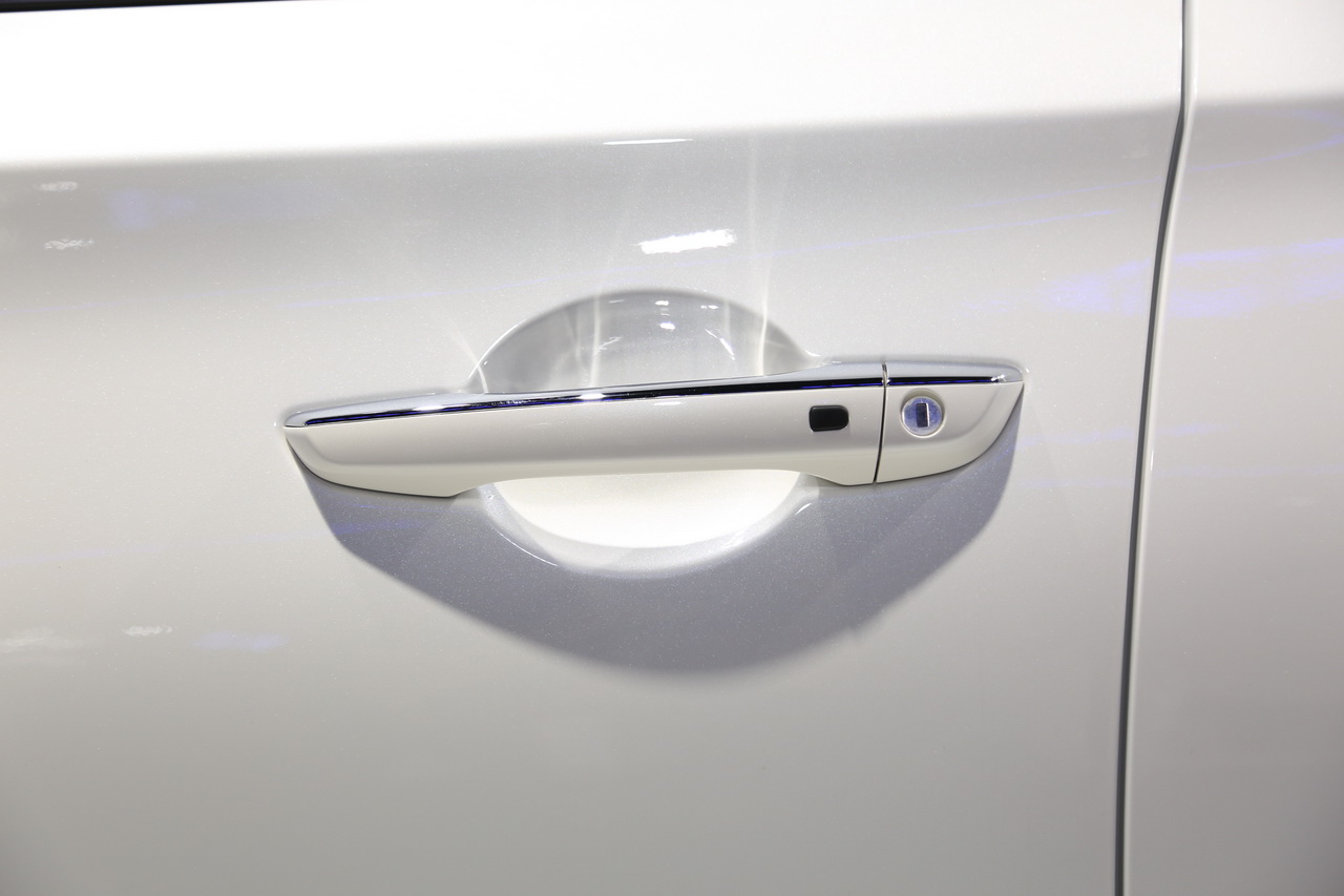 2018广州车展实拍：逸动新能源