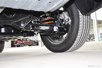 2015款猎豹CS10 2.0T手动卓越版 纽约黑