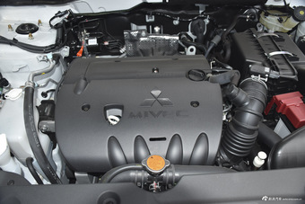 2013款劲炫ASX 2.0L自动四驱尊贵版