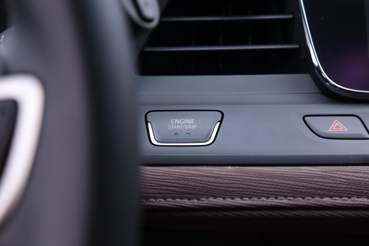 2018款别克GL6 1.3T自动18T尊贵型6座