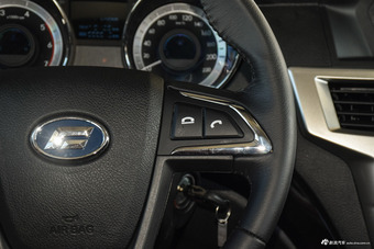 2016款揽福 2.4L手动汽油两驱精英版5座