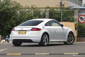 2017款奥迪TT Coupe 2.0T自动45TFSI quattro