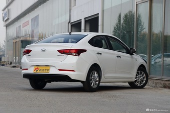 2016款现代悦纳 1.4L自动活力版SPORT