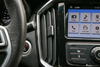 2017款驭胜S350 2.0T自动两驱柴油超豪华版5座