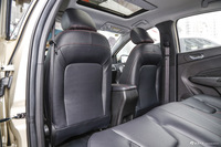 2016款艾瑞泽5 1.5L手动领锐版 秀色金