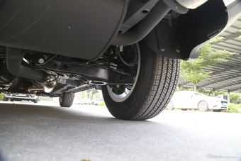 2016款长安CS75 1.8T自动尊荣型