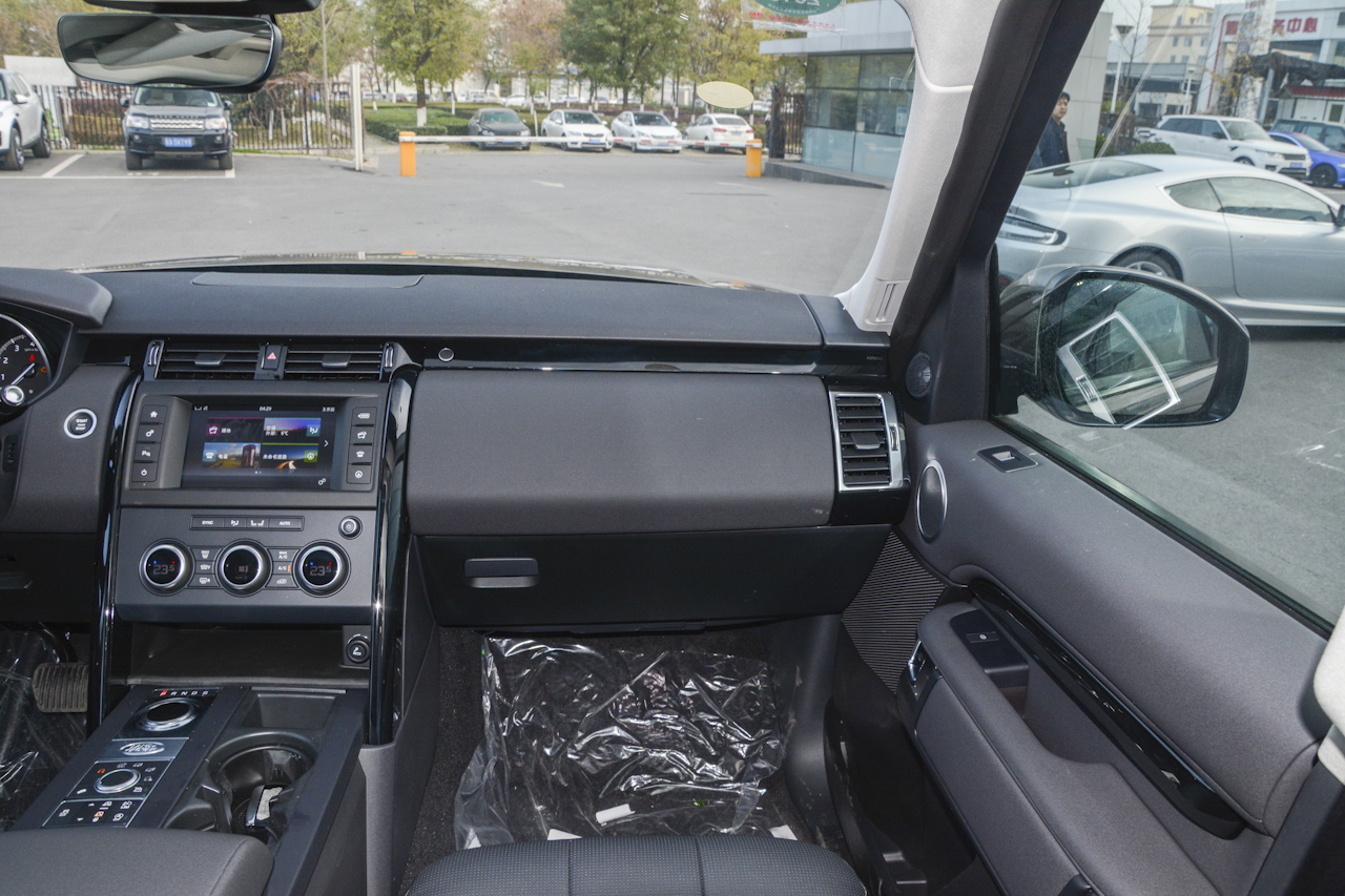 2017款发现3.0自动 V6 S