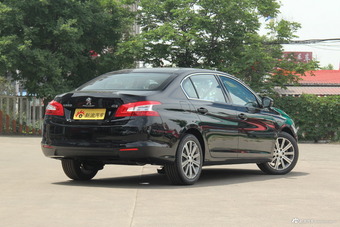 2018款东风标致408改款1.8L自动豪华版