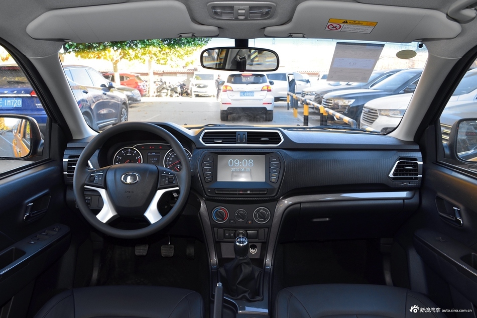 2017款风骏5 2.4L手动欧洲版汽油两驱精英型大双排4G69S4N