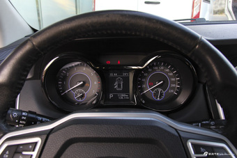 2016款驭胜S350 2.0T自动两驱汽油豪华天窗版5座 