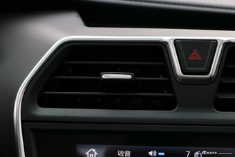 2017款海马福美来1.6L自动豪华型