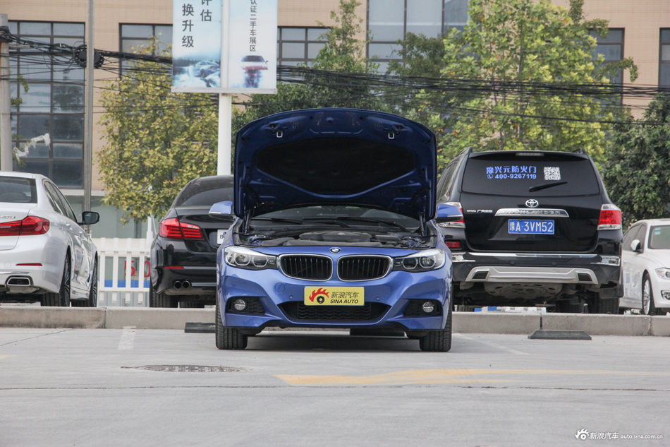 2018款宝马3系GT 2.0L自动330i xDrive M运动型 