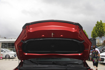 2016款创酷 1.4T 自动两驱舒适天窗版