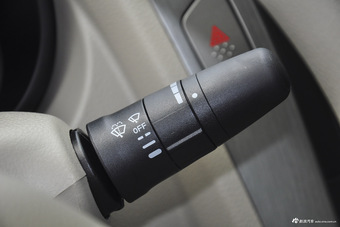 2015款启辰D50 1.6L自动时尚版