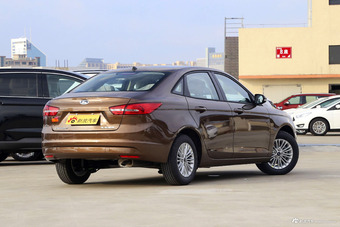 2017款福睿斯1.5L自动舒适型