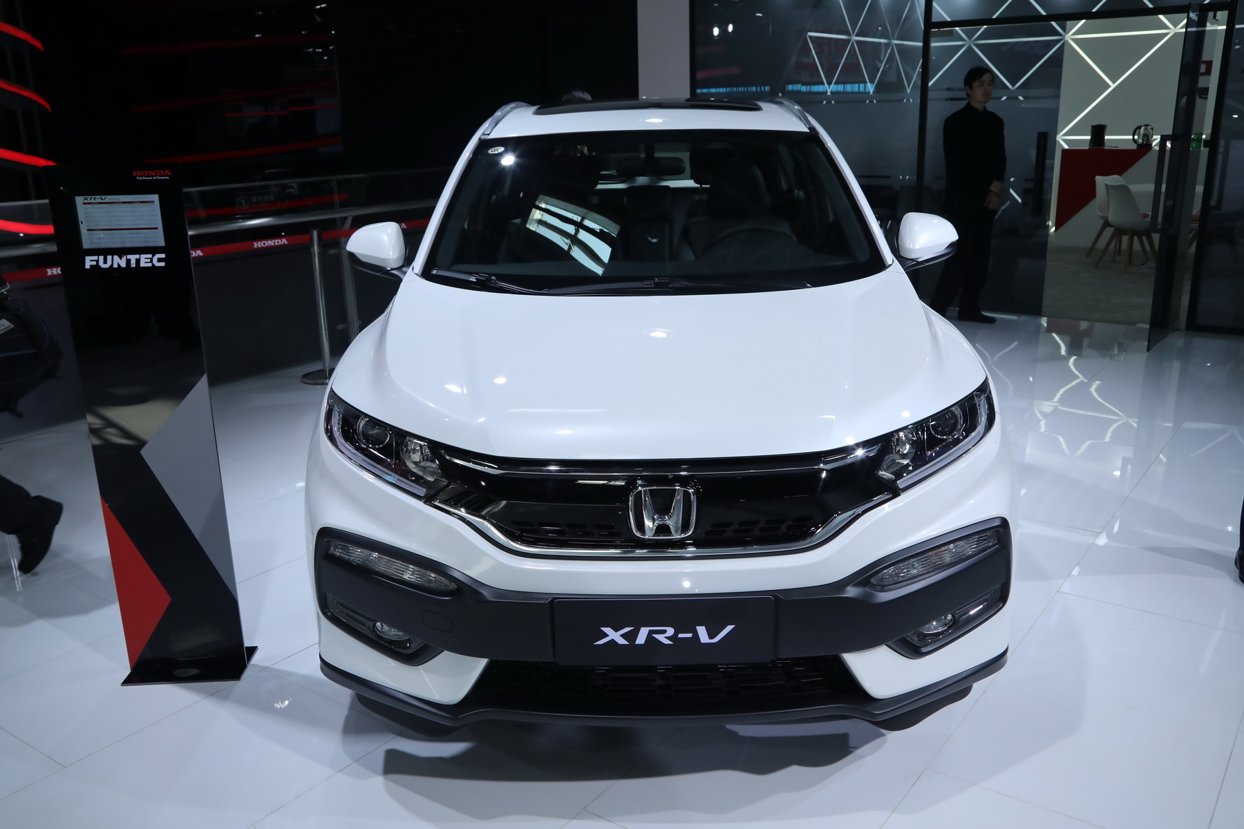 XR-V