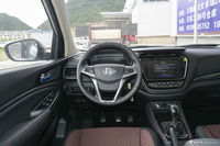 2017款长安欧尚A800 1.6L手动舒适型