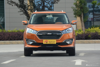 2017款众泰T300 1.5L手动尊享型