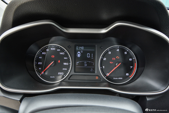 2018款名爵ZS 1.5L手动风尚版