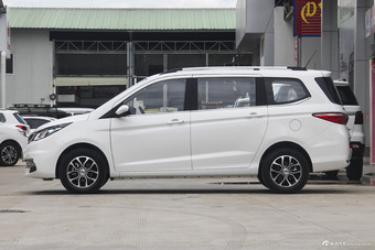 2017款欧尚1.5L手动豪华型