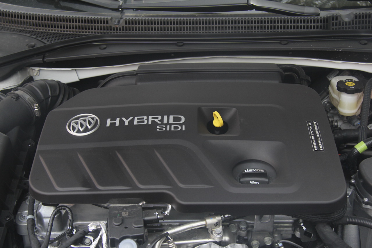 2016款君越1.8L自动30H豪华型