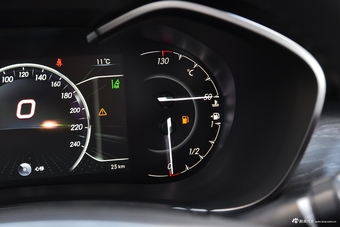 2018款北汽绅宝D50 1.5L CVT尊享智联版