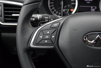 2018款英菲尼迪QX30 1.6T自动两驱极限版