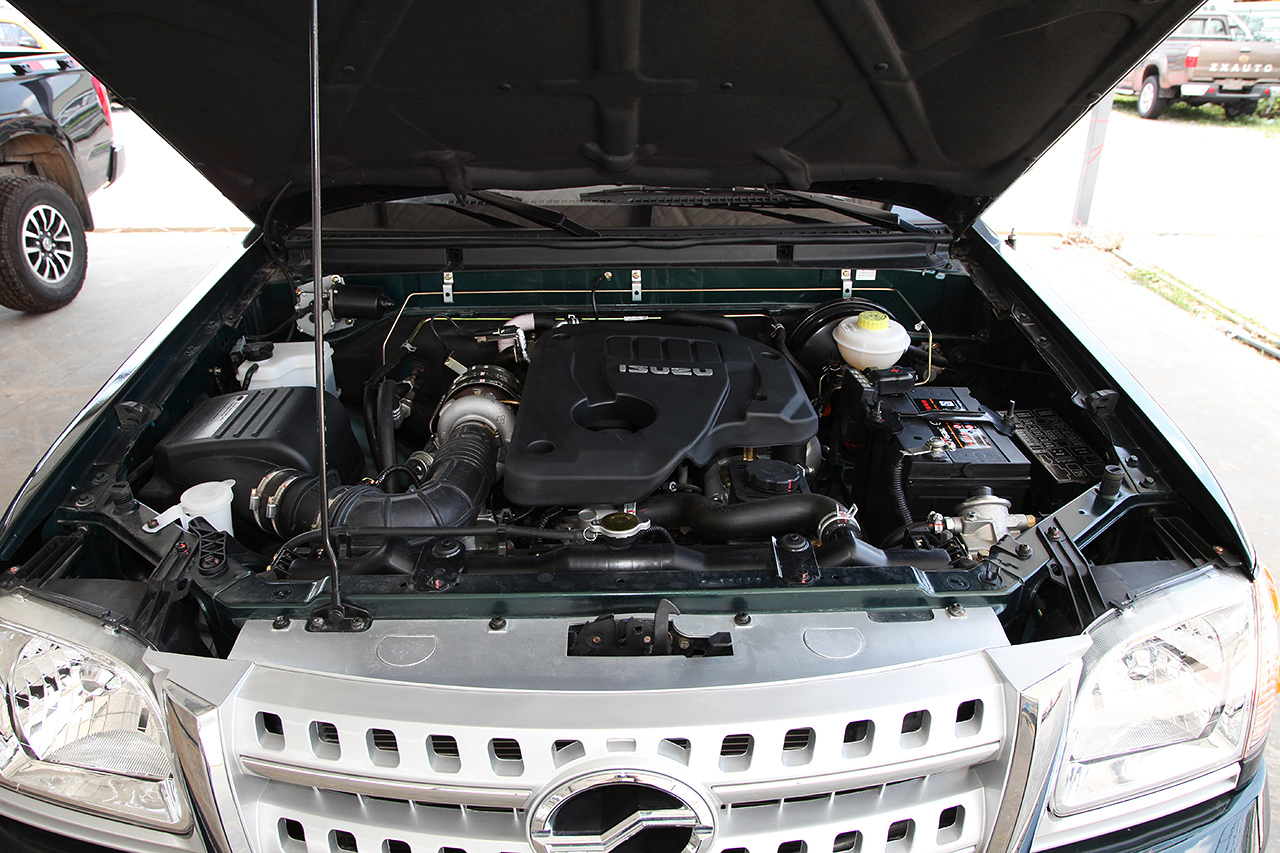 2017款小老虎2.8T手动柴油国V标准型中双排CA4D28C5-1B