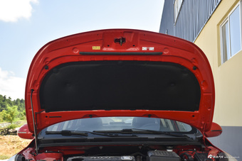 2015款众泰Z500 1.5T 自动尊贵型