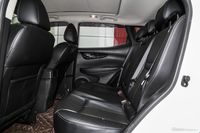 2016款逍客2.0L自动XV TOP旗舰版