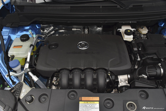 2017款风神AX4 1.6L手动潮尚型