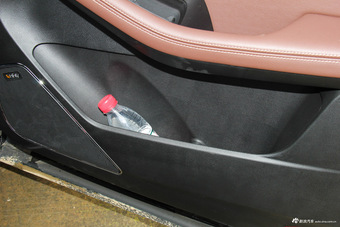 2017款宝骏560 1.5T DCT尊享型