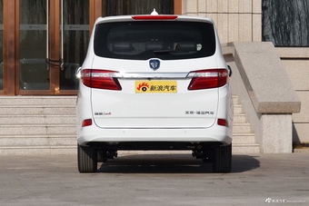 2017款伽途im6 1.5L手动智臻型 白