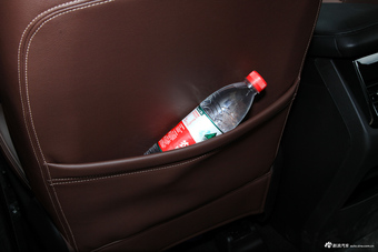 2017款宝骏560 1.5T DCT尊享型