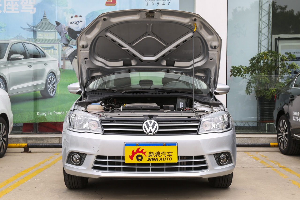 2015款捷达1.6L自动豪华型图片