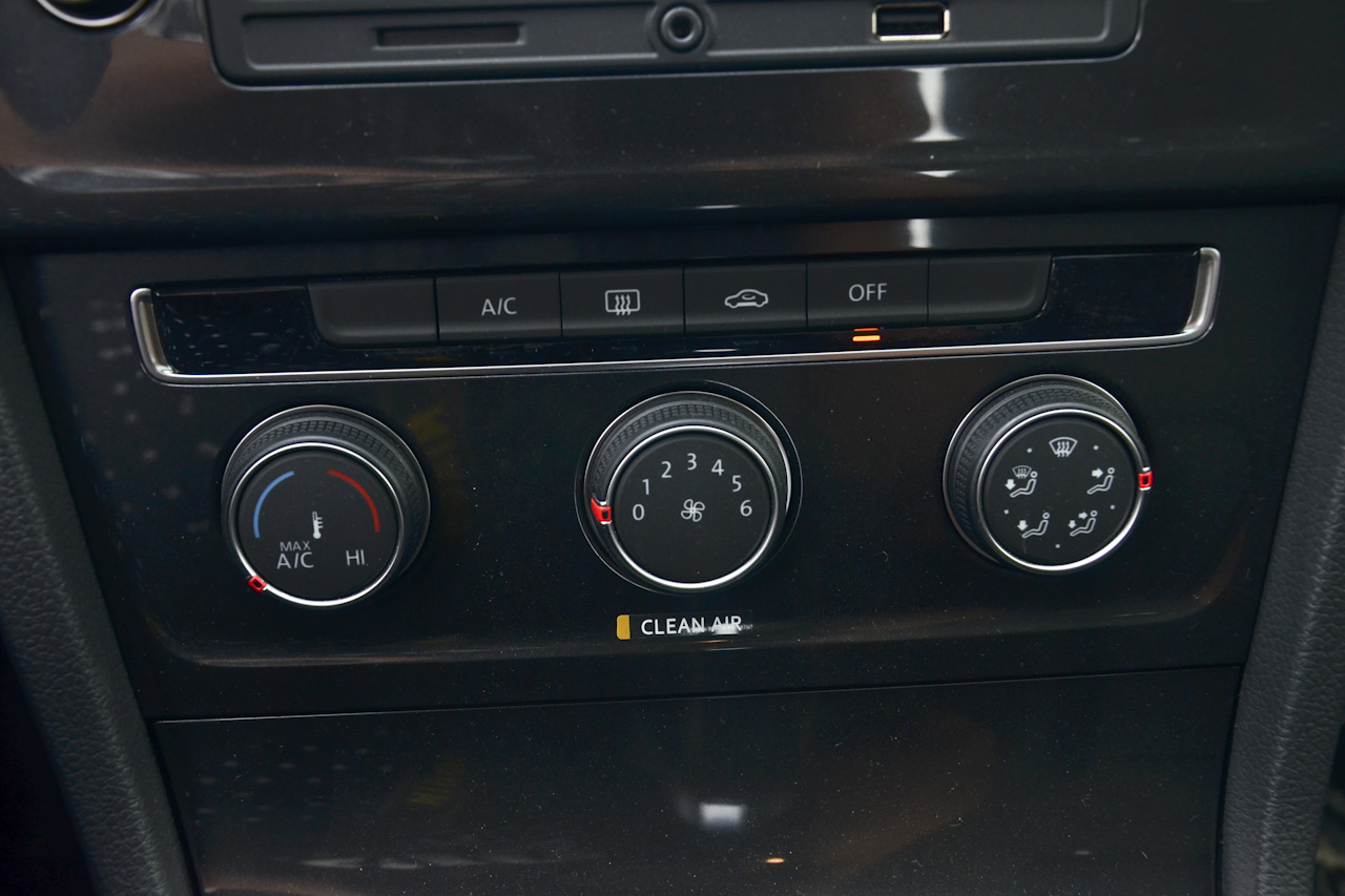 2017款高尔夫1.6L自动舒适百万辆纪念版 