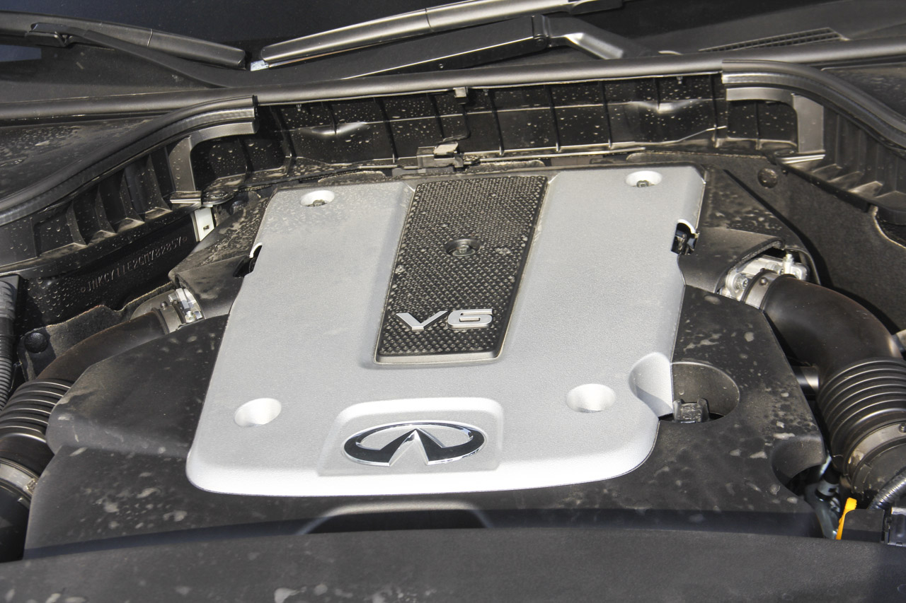 2015款英菲尼迪Q70L 2.5L悦享版