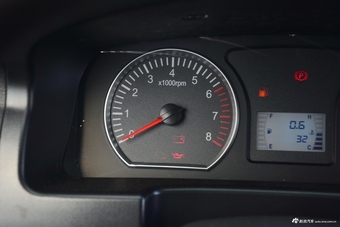 2018款菱智M3L 1.6L手动7座舒适型