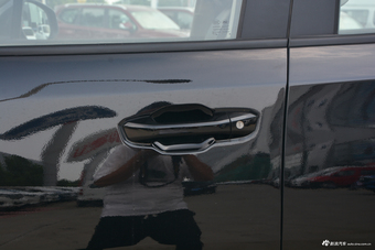 2017上汽大通D90 2.0T自动两驱水星